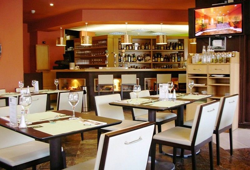 Sercotel Pozuelo Pozuelo de Alarcón Esterno foto