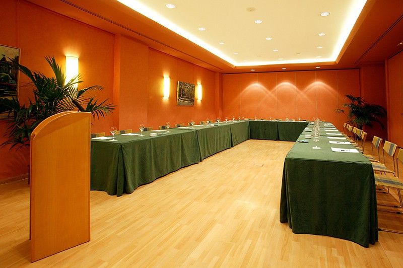 Sercotel Pozuelo Pozuelo de Alarcón Esterno foto